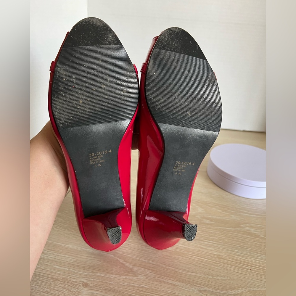 👠Red Patent Heels - Picture 7 of 7